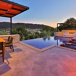 Villa Saribelen Village 2 Bedroom Kalkan