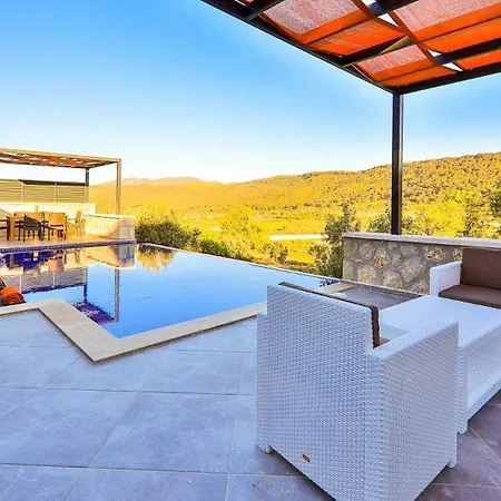 Villa Saribelen Village 2 Bedroom *