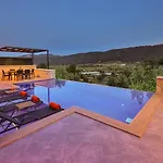 Saribelen Village 2 Bedroom Vilă *